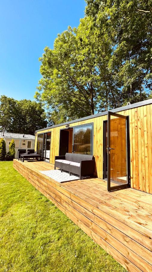 Matsloot Luxe Tiny House Bij Het Leekstermeer מראה חיצוני תמונה