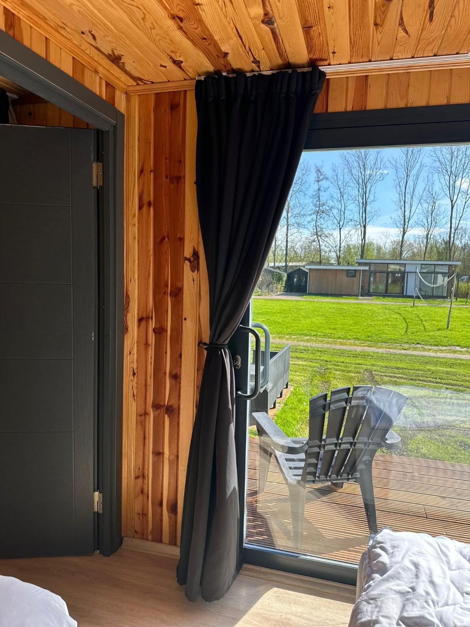 Matsloot Luxe Tiny House Bij Het Leekstermeer מראה חיצוני תמונה